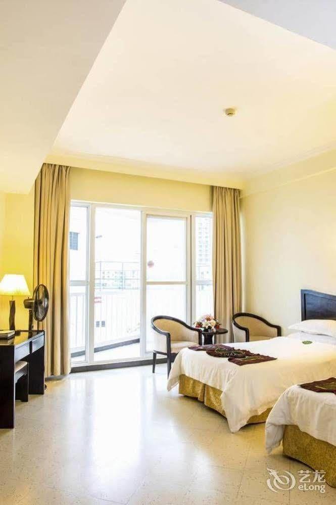Sanya Jingwei Hotel - Санья Екстер'єр фото